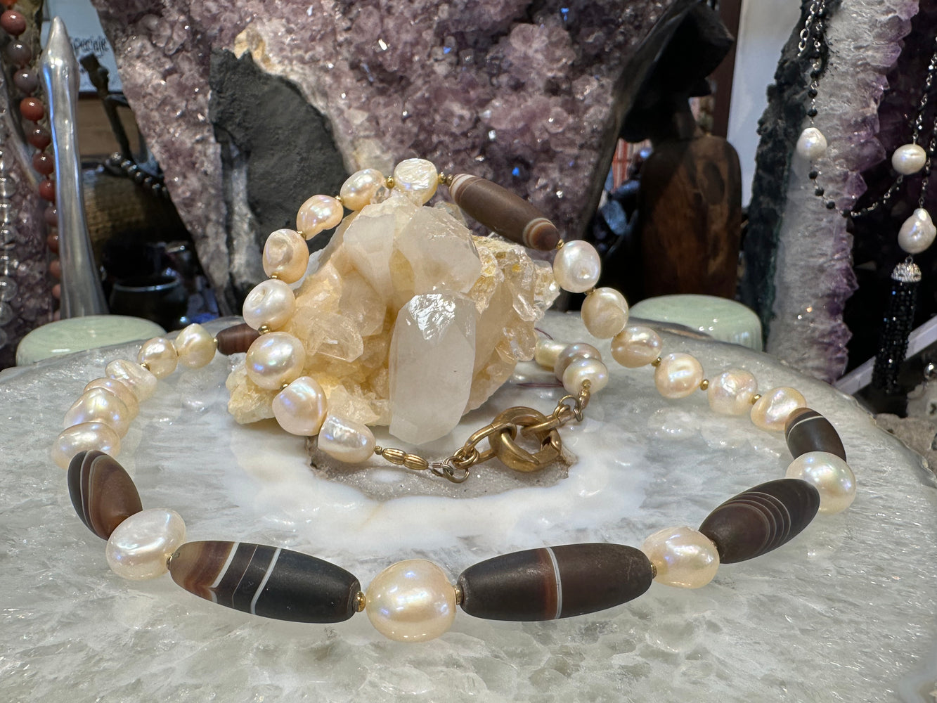 Cream White Freshwater Pearl and Matte Banded Agate Gemstone Necklace