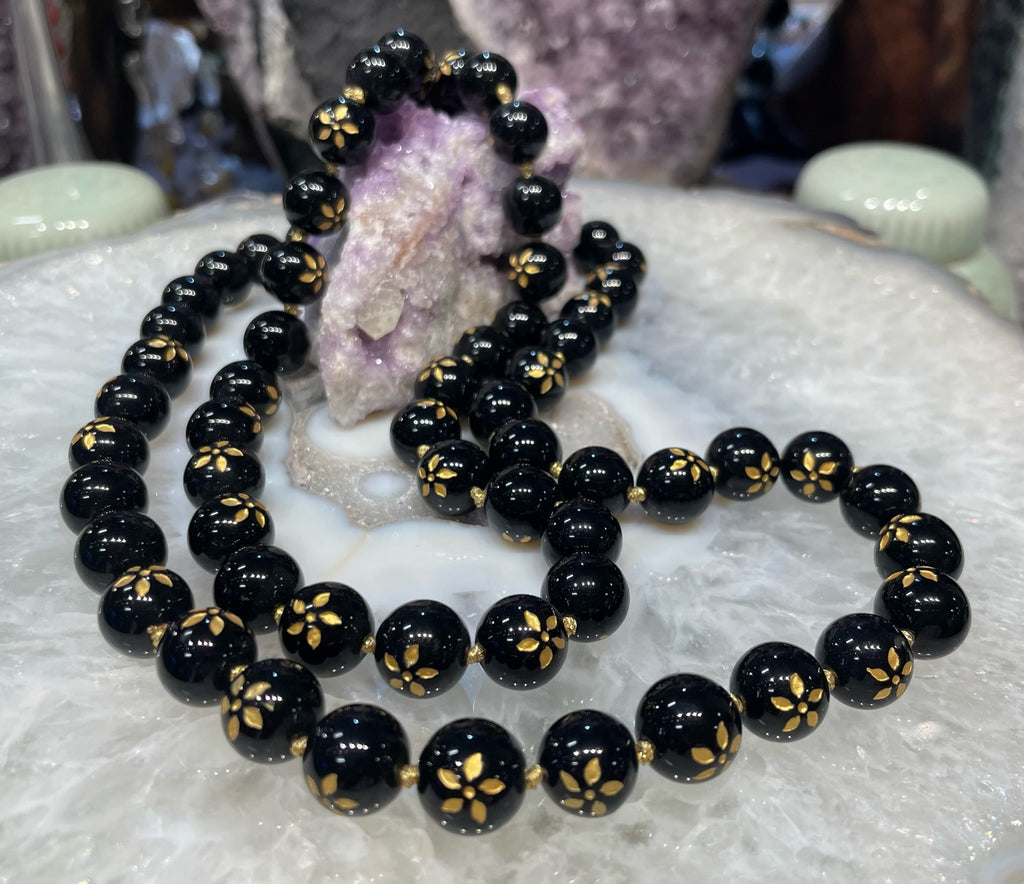 Black Onyx & inlay gold flower knotted gemstone necklace