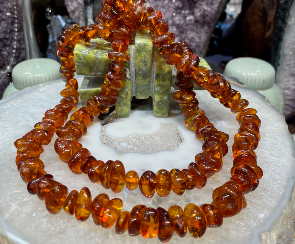 Beautiful vintage Amber Long natural necklace