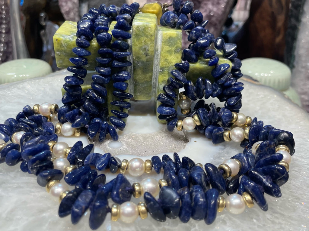 Vintage 3 strand Sodalite & freshwater pearl gemstone necklace