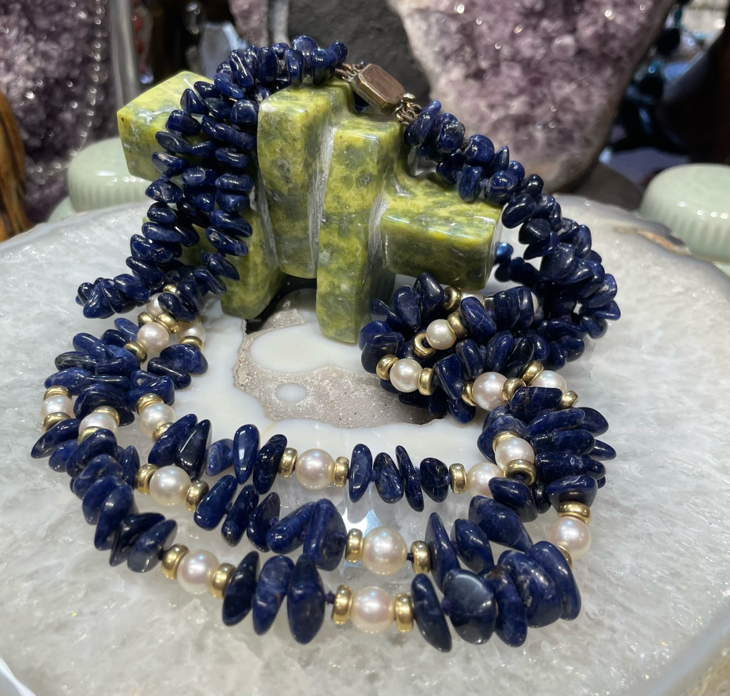 Vintage 3 strand Sodalite & freshwater pearl gemstone necklace