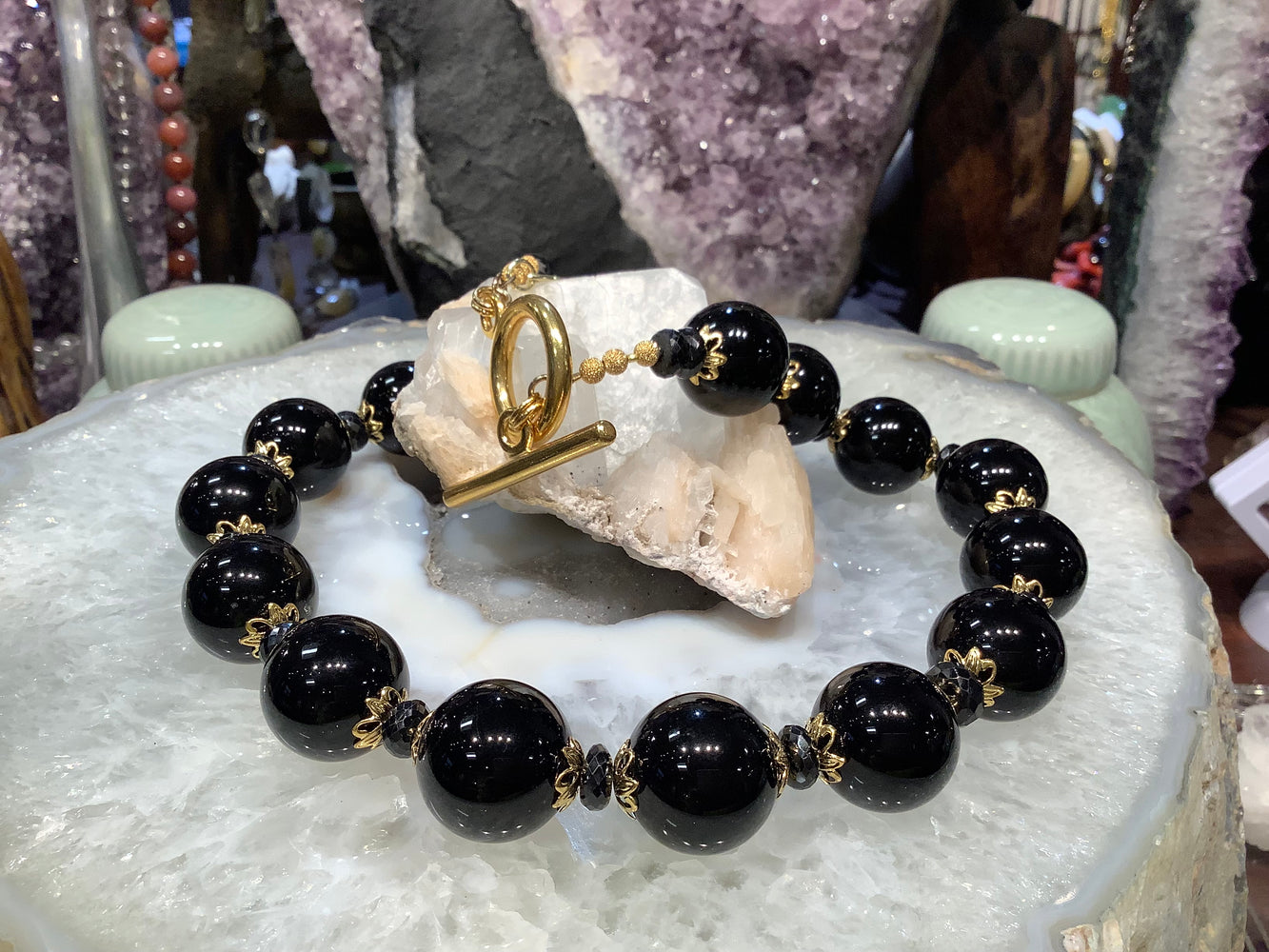 20mm Beautiful Large black agate & gold gemstone necklace
