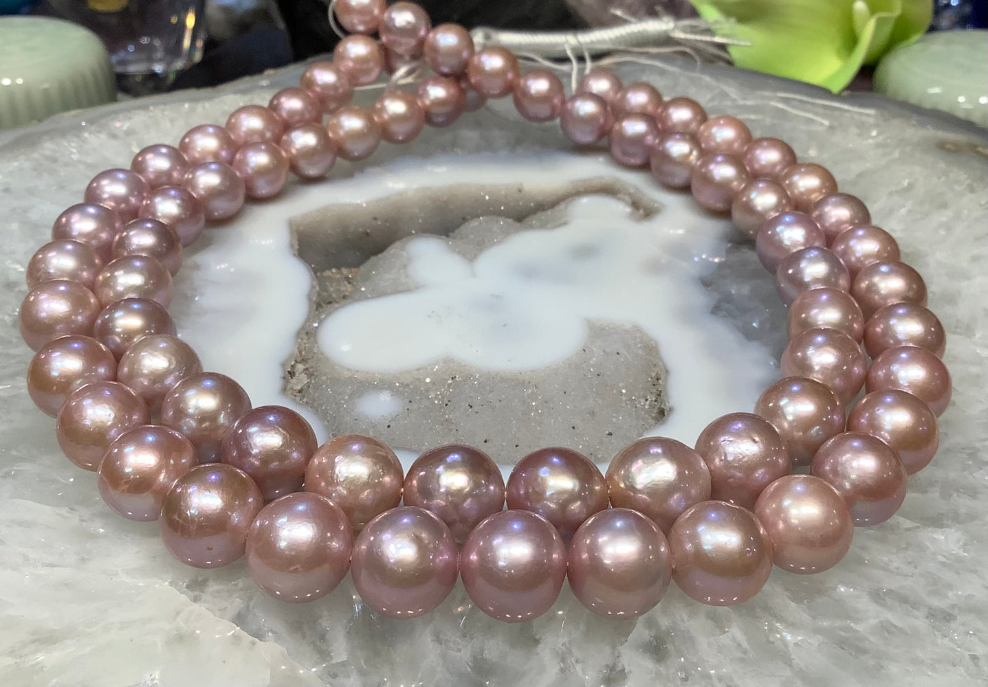 Beautiful mauve 11.5-13mm Edison rare freshwater pearls