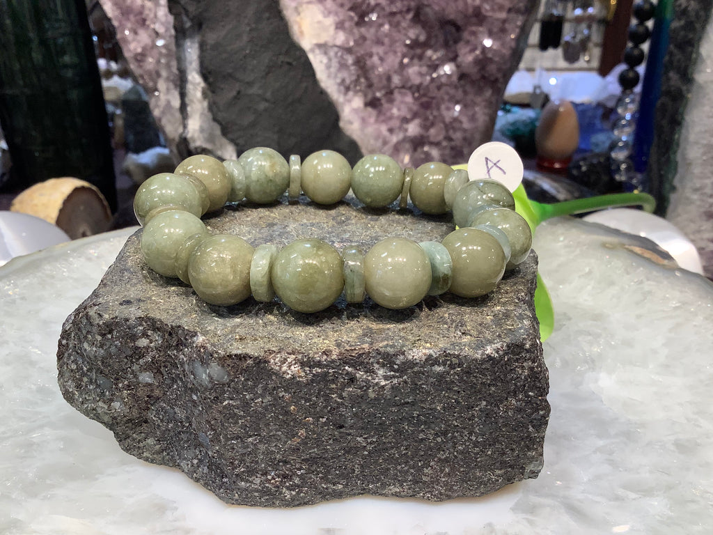 Natural Green jadeite jade 14mm gemstone bracelet A