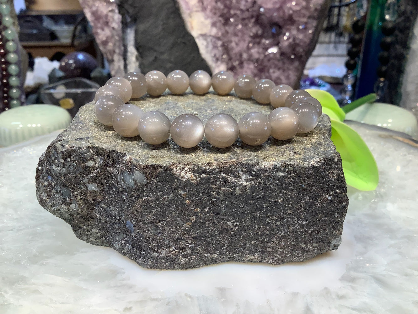 Stunning Chatoyant Light Taupe moonstone 10mm gemstone bracelet