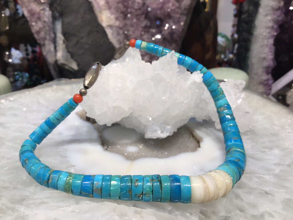 Vintage Navaho turquoise silver gemstone necklace