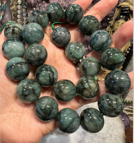 18mm Stunning Natural Round Emerald Gemstone Beads - Large Size