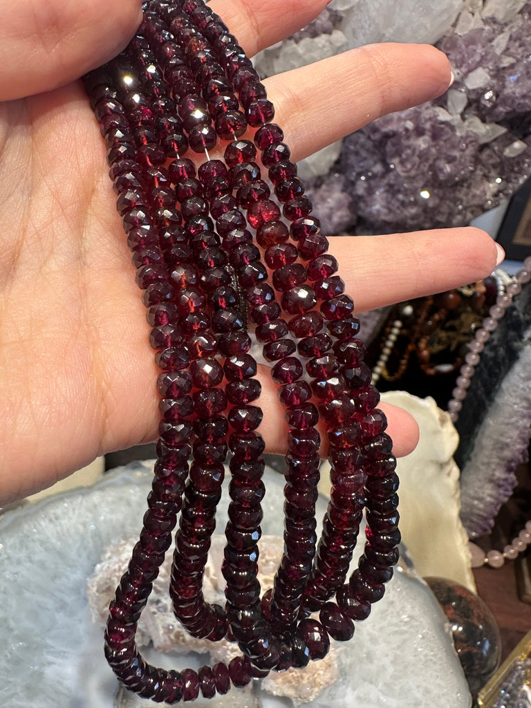 Beautiful Garnet faceted 5-8mm rondelle gemstone