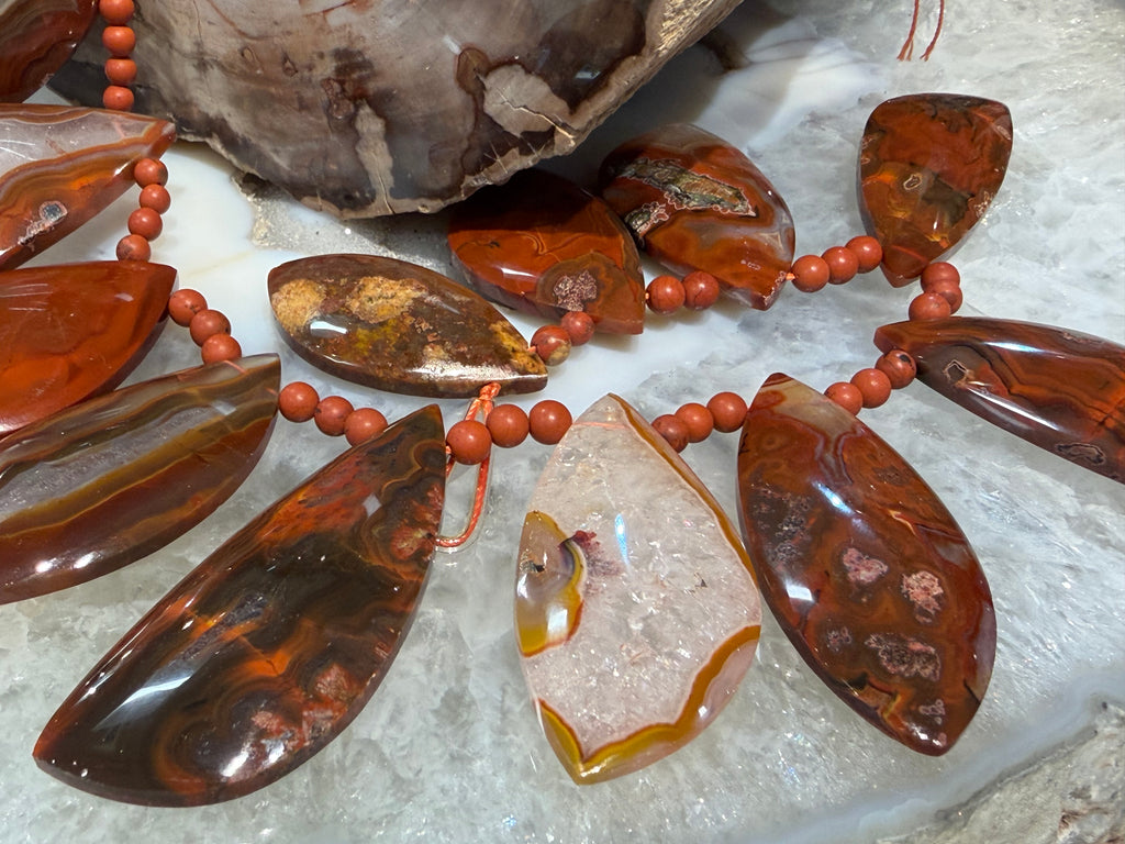 Superb Larve Red condor agate top drilled gemstone pendant beads