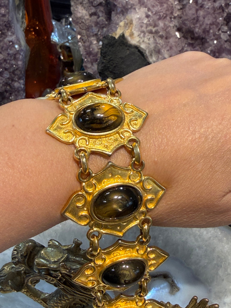 Vintage Ben Amun gold plated & acrylic bracelet