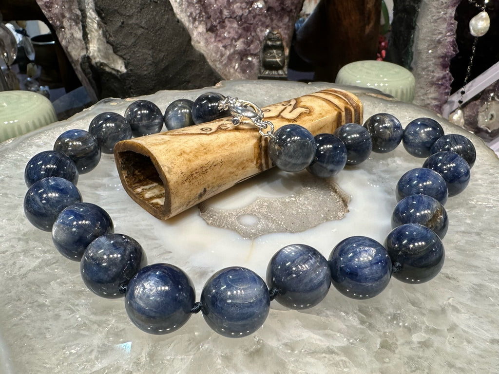 Stunning Blue kyanite 18mm gemstone necklace