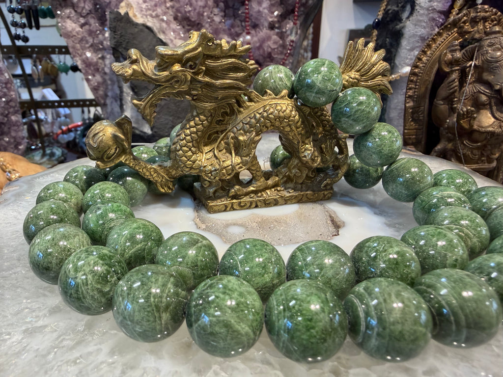 Superb Chrome diopside 18mm gemstone beads