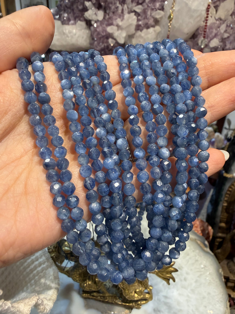 Blue kyanite faceted 4mm gemstones beads