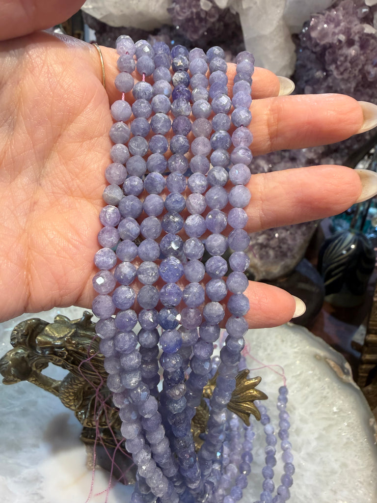 Pretty Tanzanite faceted 5.5mm gemstones