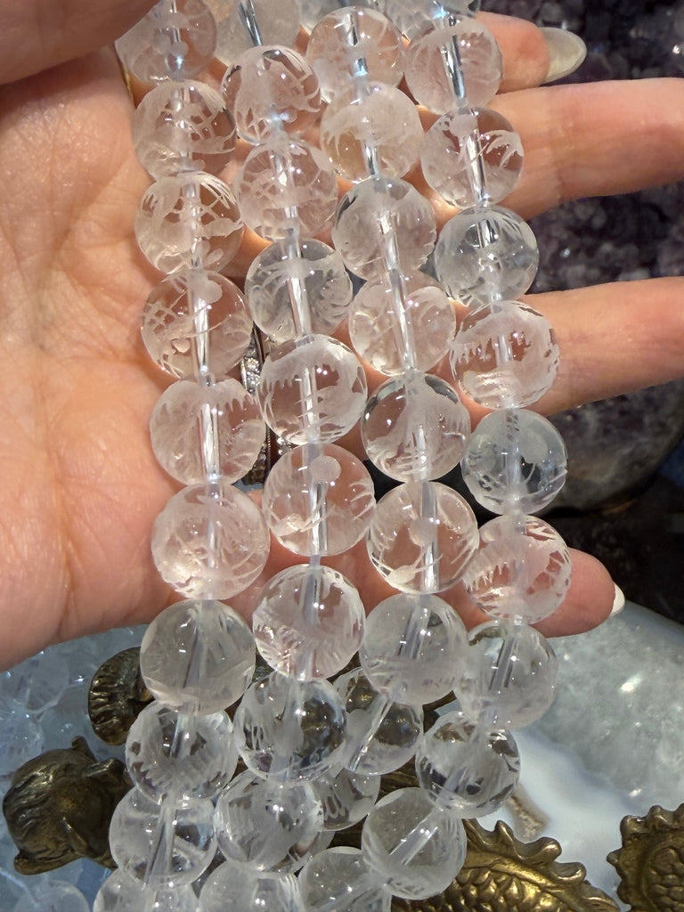 Amazing Quartz with phoenix carving 12mm gemstone