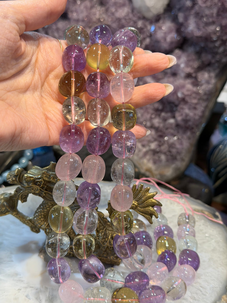 Beautiful Mixed gem 18mm gemstones