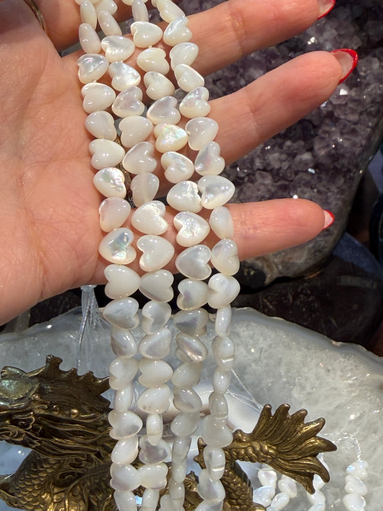 Mother of pearl 8mm shimmer hearts