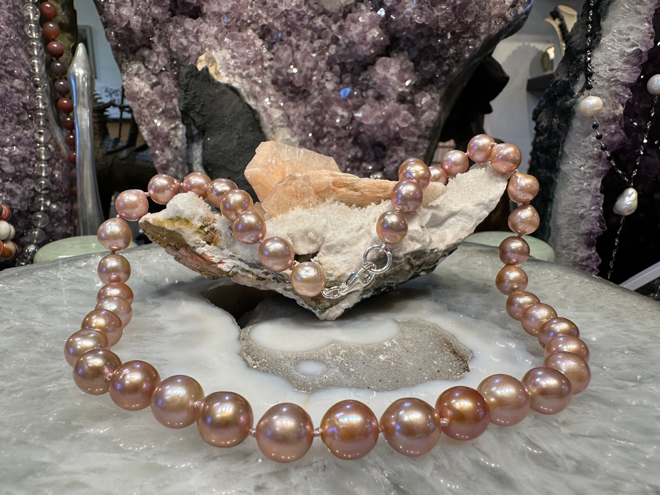 Gorgeous  pink freshwater pearl necklace