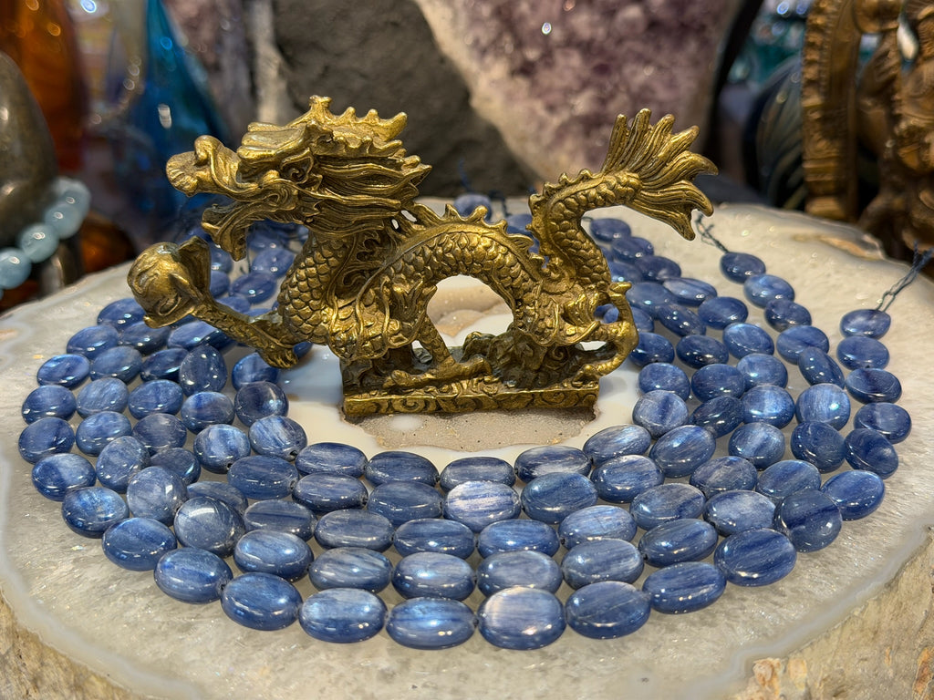Perles de gemme ovales en kyanite bleue 12mm x 8mm