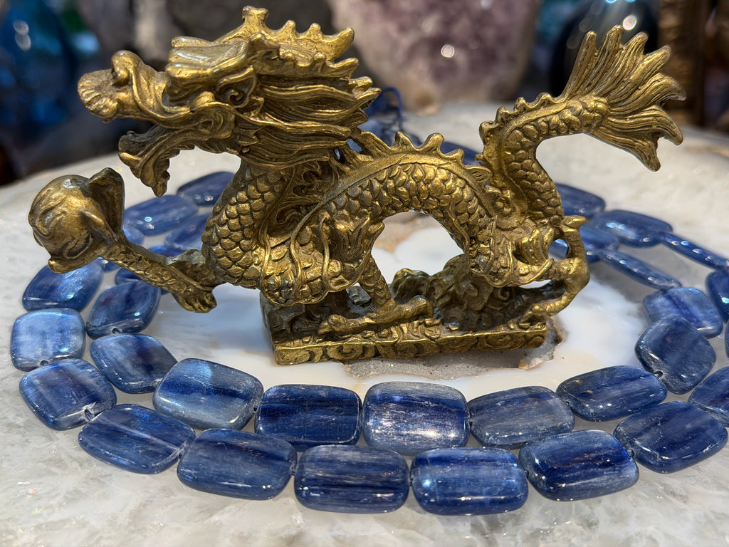 Perles de gemme ovales en kyanite bleue 12mm x 8mm