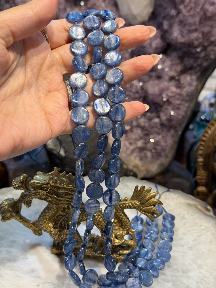 Perles de gemme ovales en kyanite bleue 12mm x 8mm