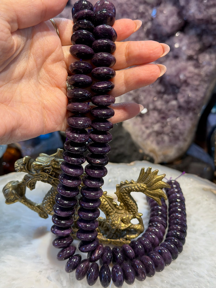 Magnifiques perles gemmes rondelles lisses de Sugilite - 15 mm