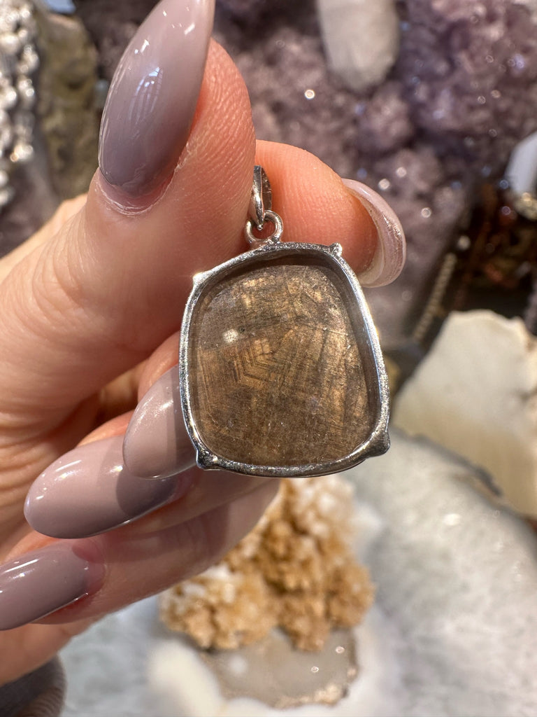 Stunning Natural Sapphire Faceted Sterling Silver Gemstone Pendant