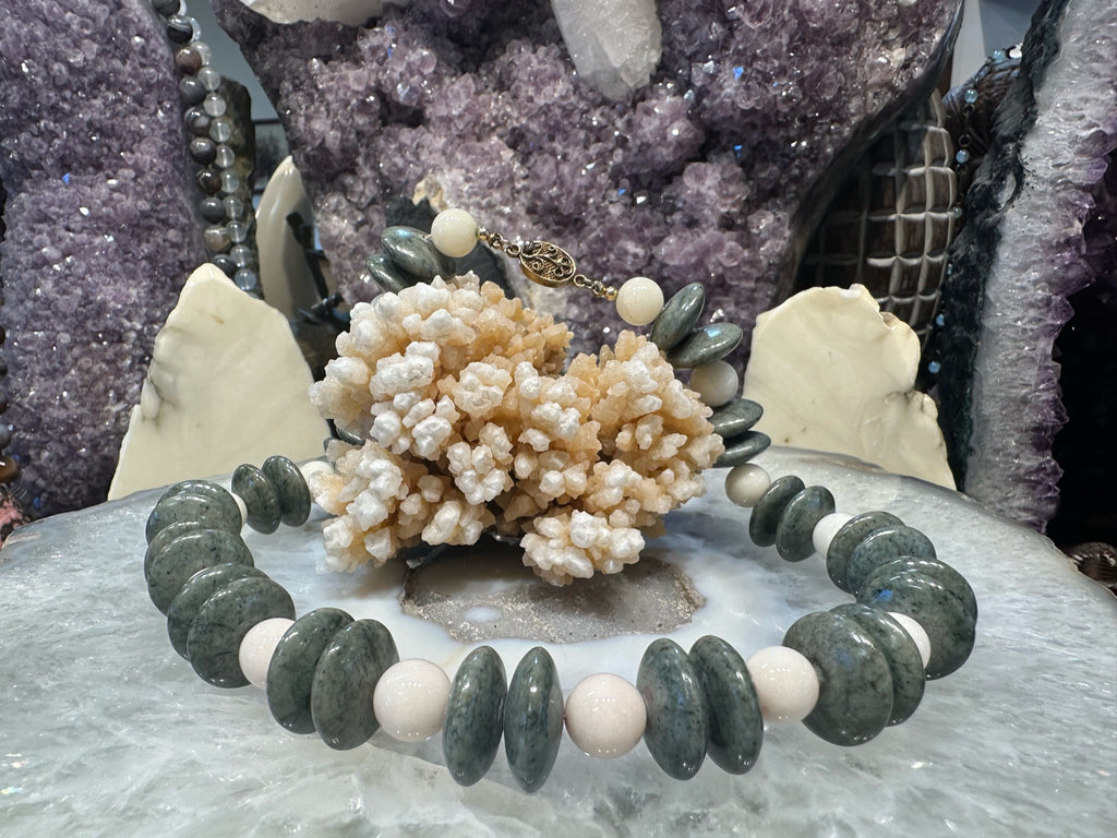 Vintage Chinese Export Old Green Mixed Gemstone Necklace