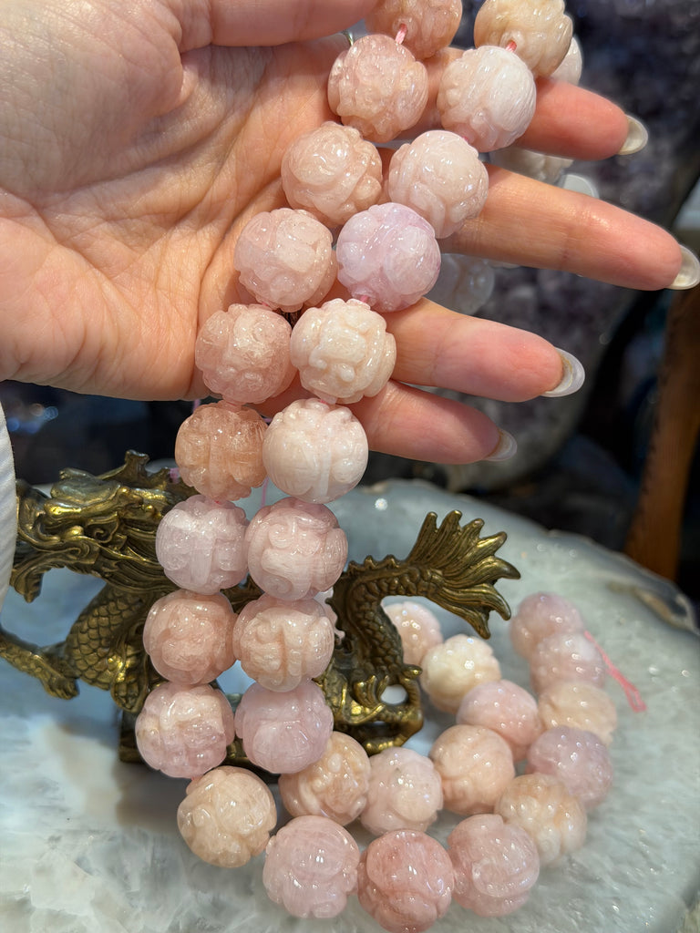 Stunning Morganite Shou 19mm carving gemstone
