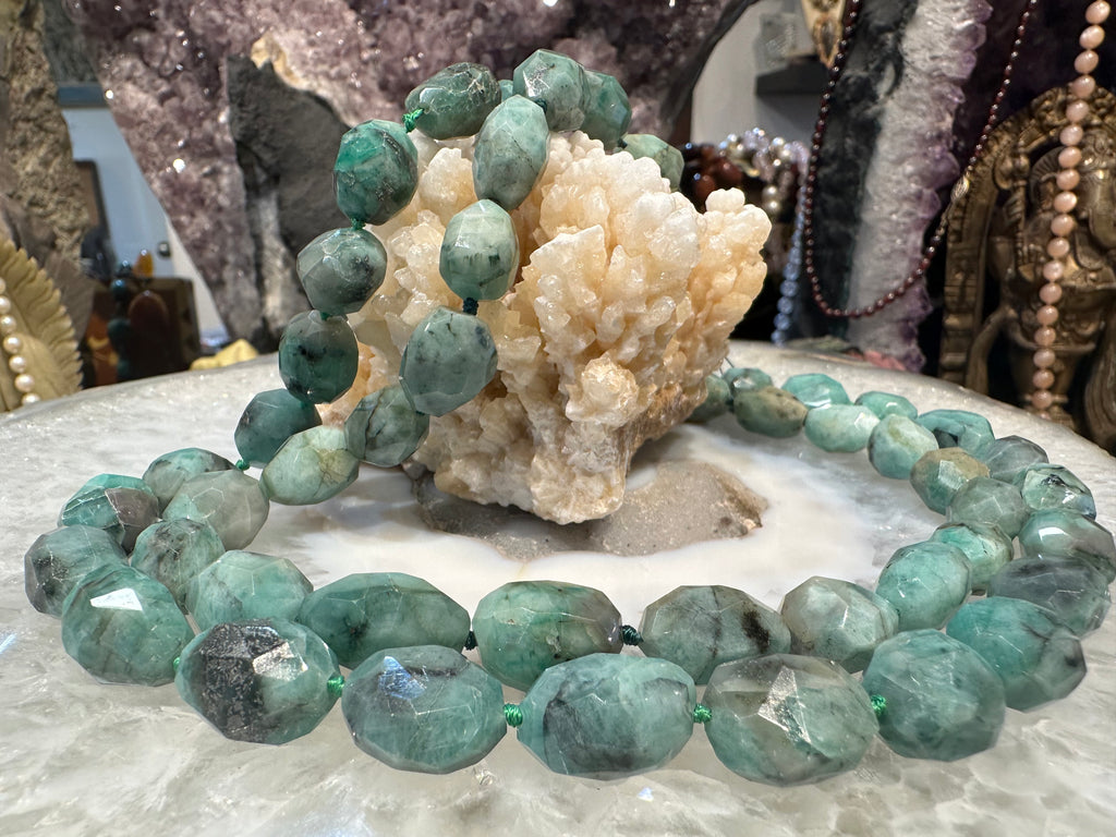 Rare Emerald faceted nugget 14-19mm gemstone beads