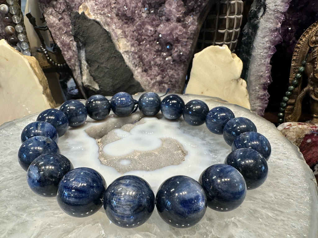 22mm Stunning Large blue kyanite chatoyant gemstone beads - RARE