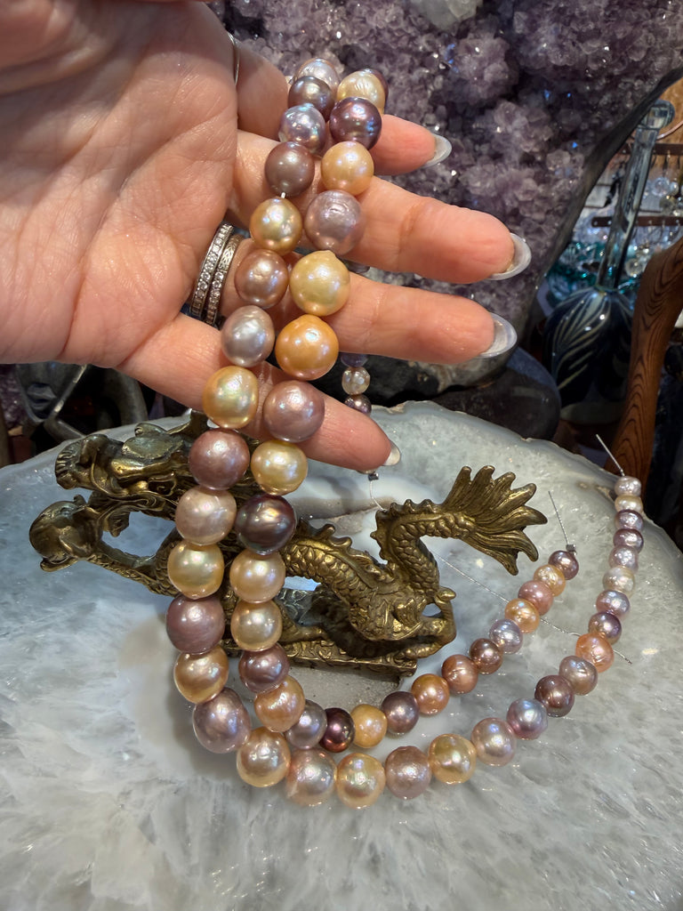 Stunning Edison 10-11mm natural freshwater pearls