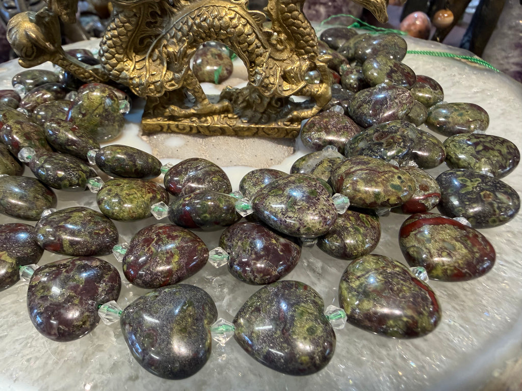 Bloodstone heart 20mm gemstones beads