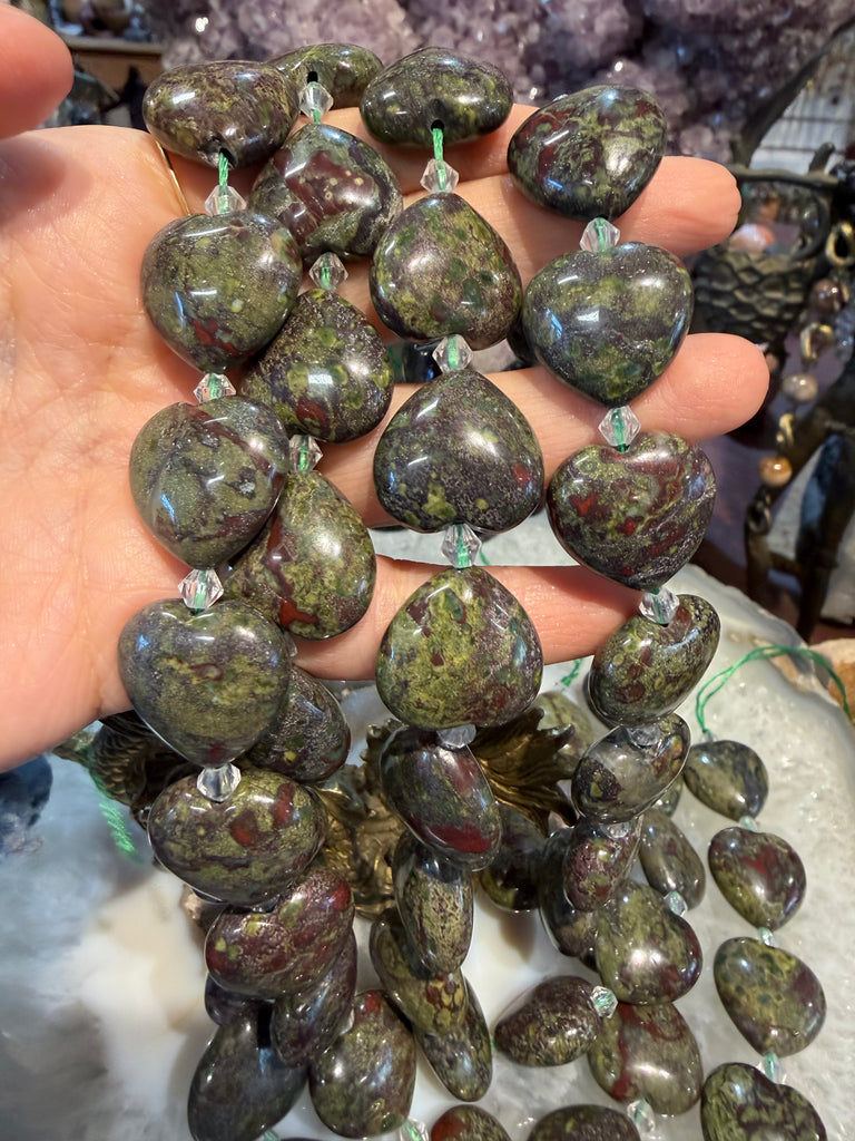 Bloodstone heart 20mm gemstones beads