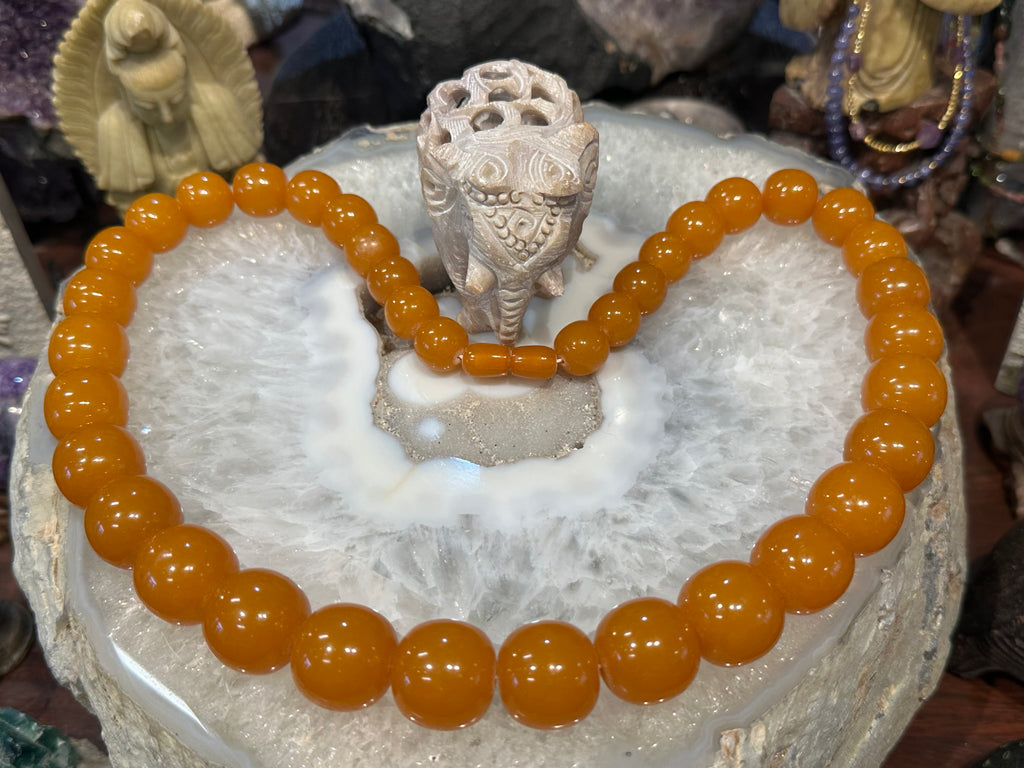 Vintage pressed Baltic amber necklace