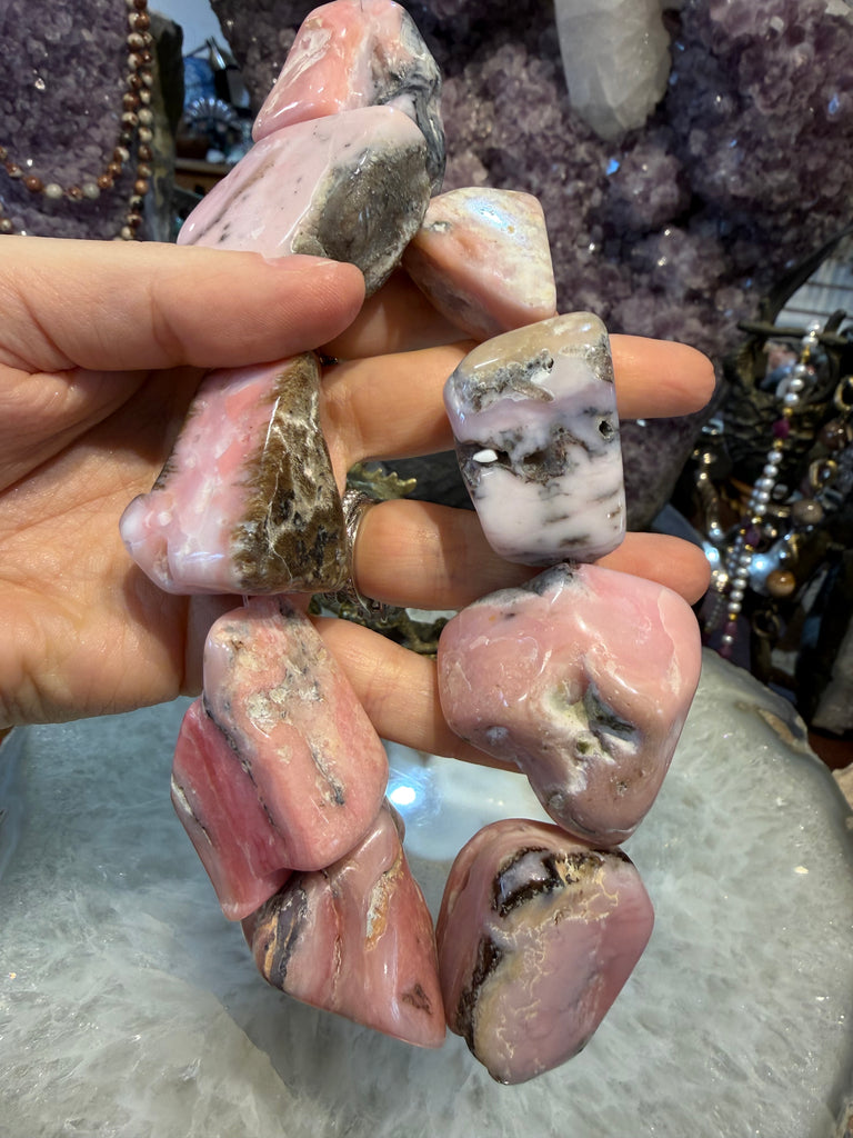 Gorgeous huge Pink Peruvian opal 25-40mm gemstone beads