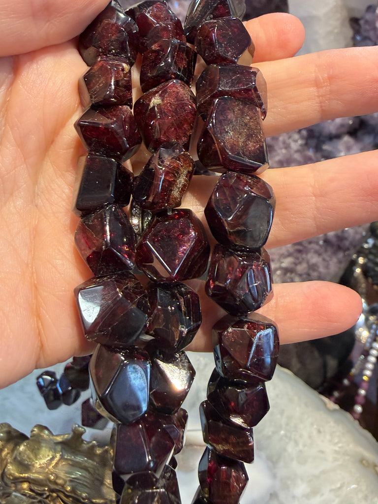 Superb Garnet cut 13-15mm gemstones beads