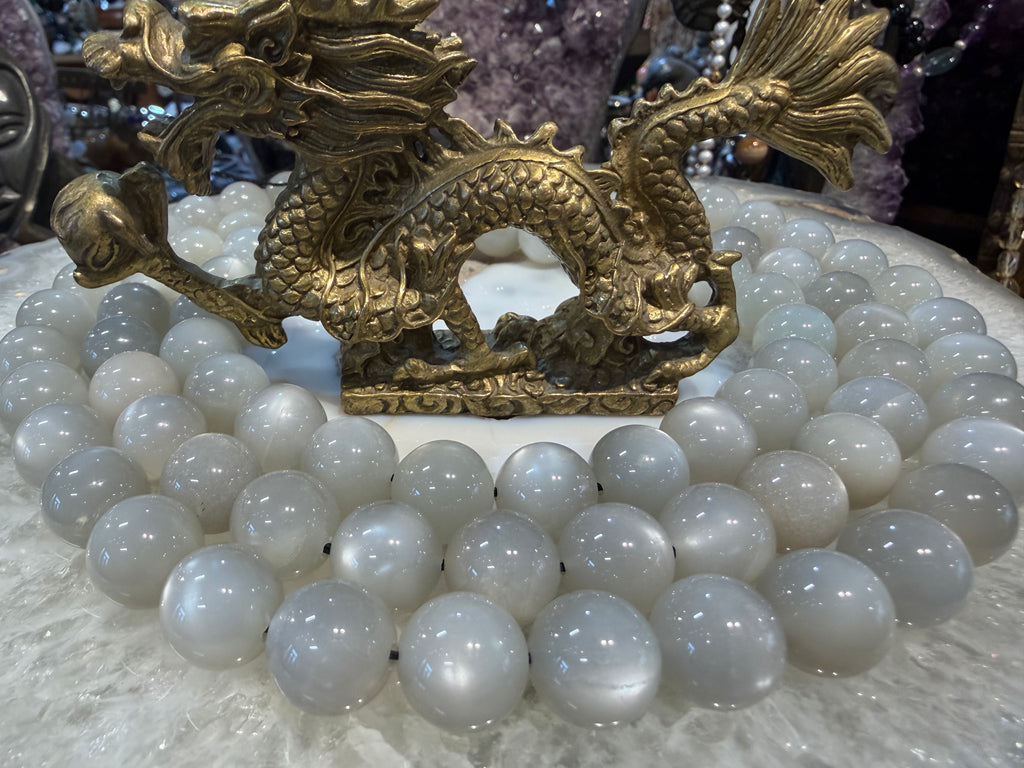 Gorgeous moonstone shimmer 14mm gemstone beads