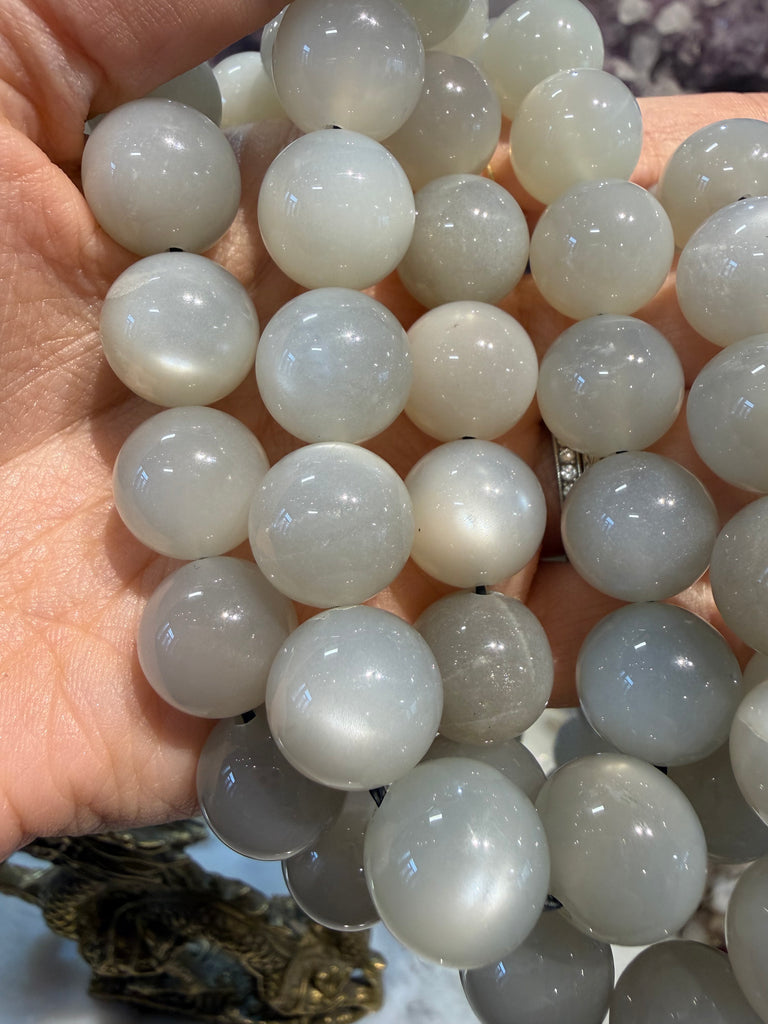 Gorgeous moonstone shimmer 14mm gemstone beads