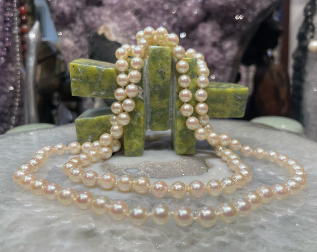 Superb vintage cultured pearl 7mm necklace