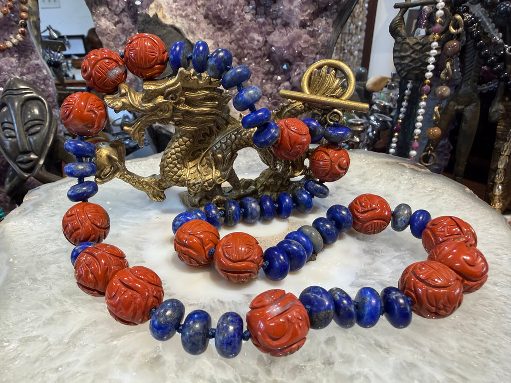 Superb Red jasper carved & matte lapis gemstone necklace