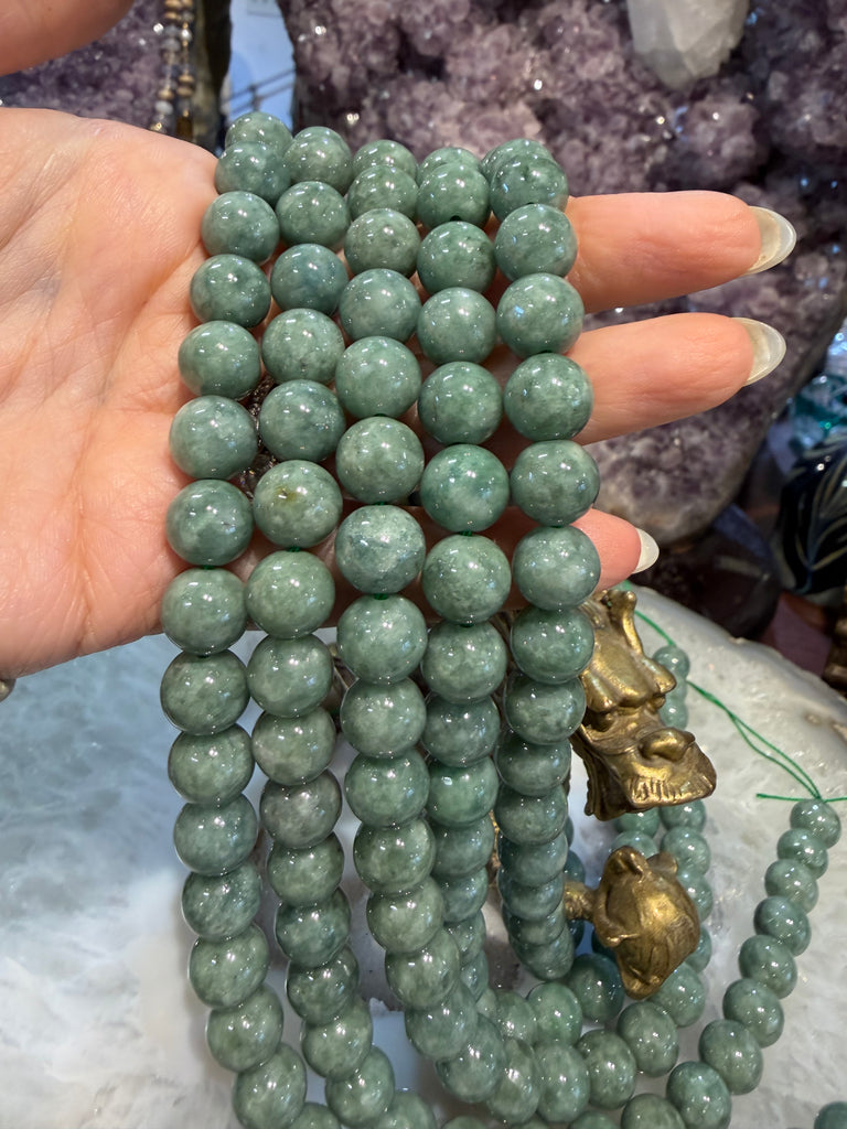 Green jadeite jade 10mm gemstones
