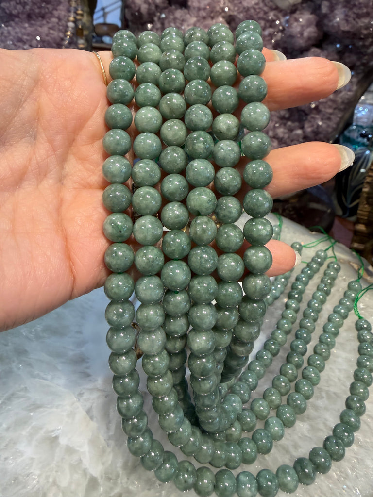 Green jadeite jade 8mm gemstones