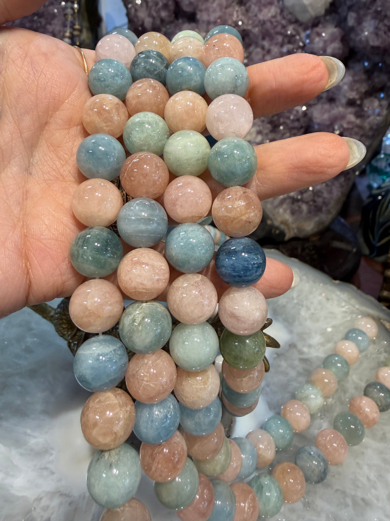 Morganite & aquamarine 12mm mixed beryl gemstone