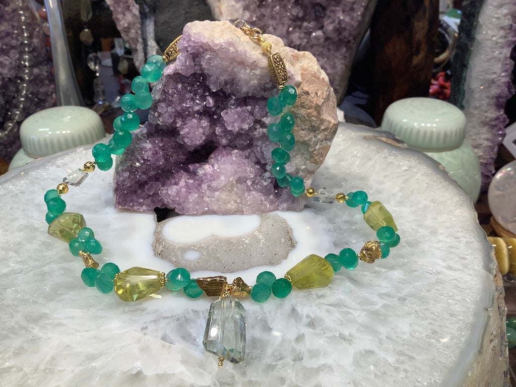 Stunning Green onyx & lemon quartz fancy cut gemstone necklace