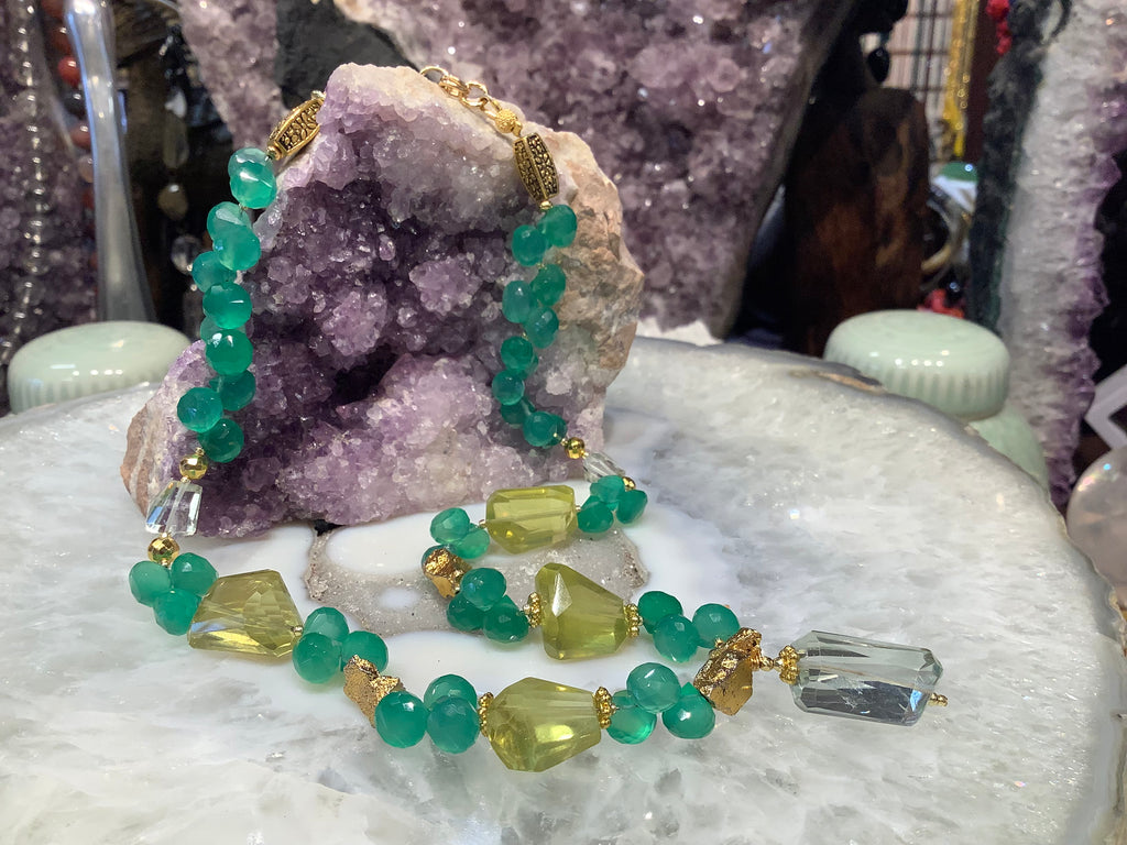 Stunning Green onyx & lemon quartz fancy cut gemstone necklace