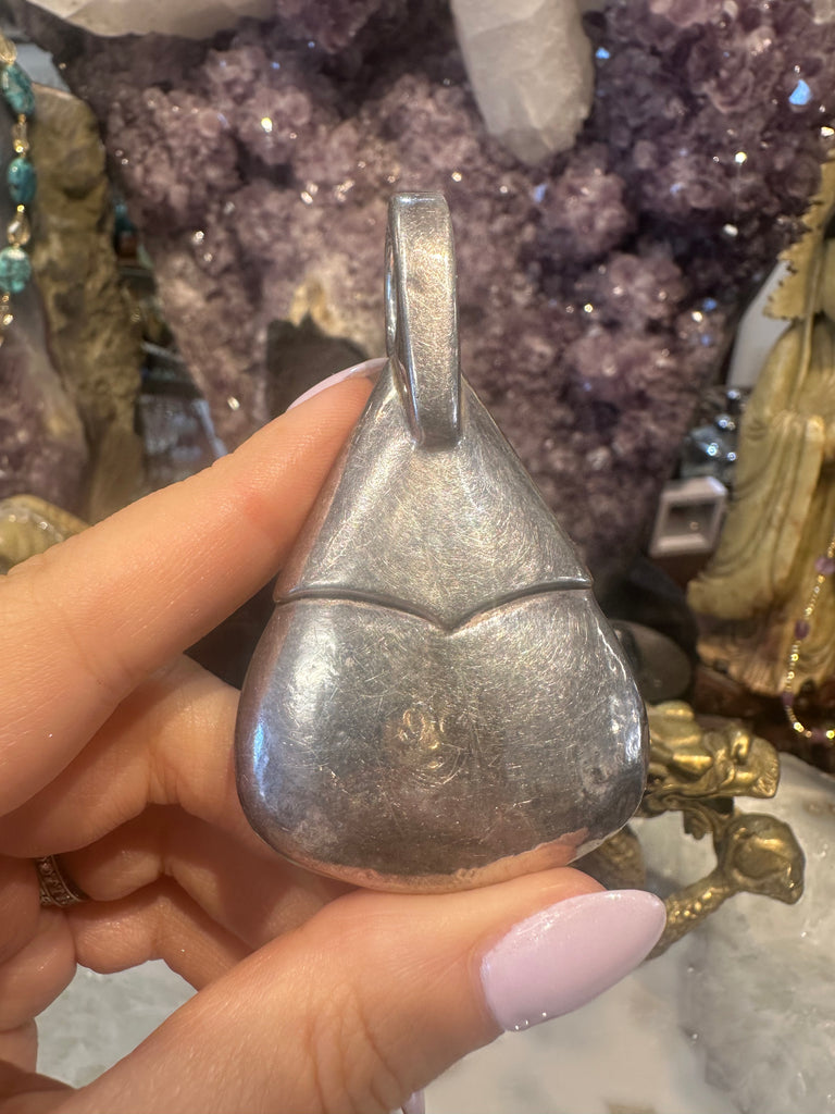 Vintage sterling silver teardrop pendant