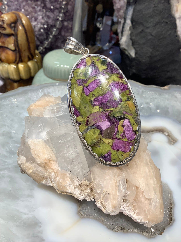 Beautiful stitchtite oval sterling silver gemstone pendant