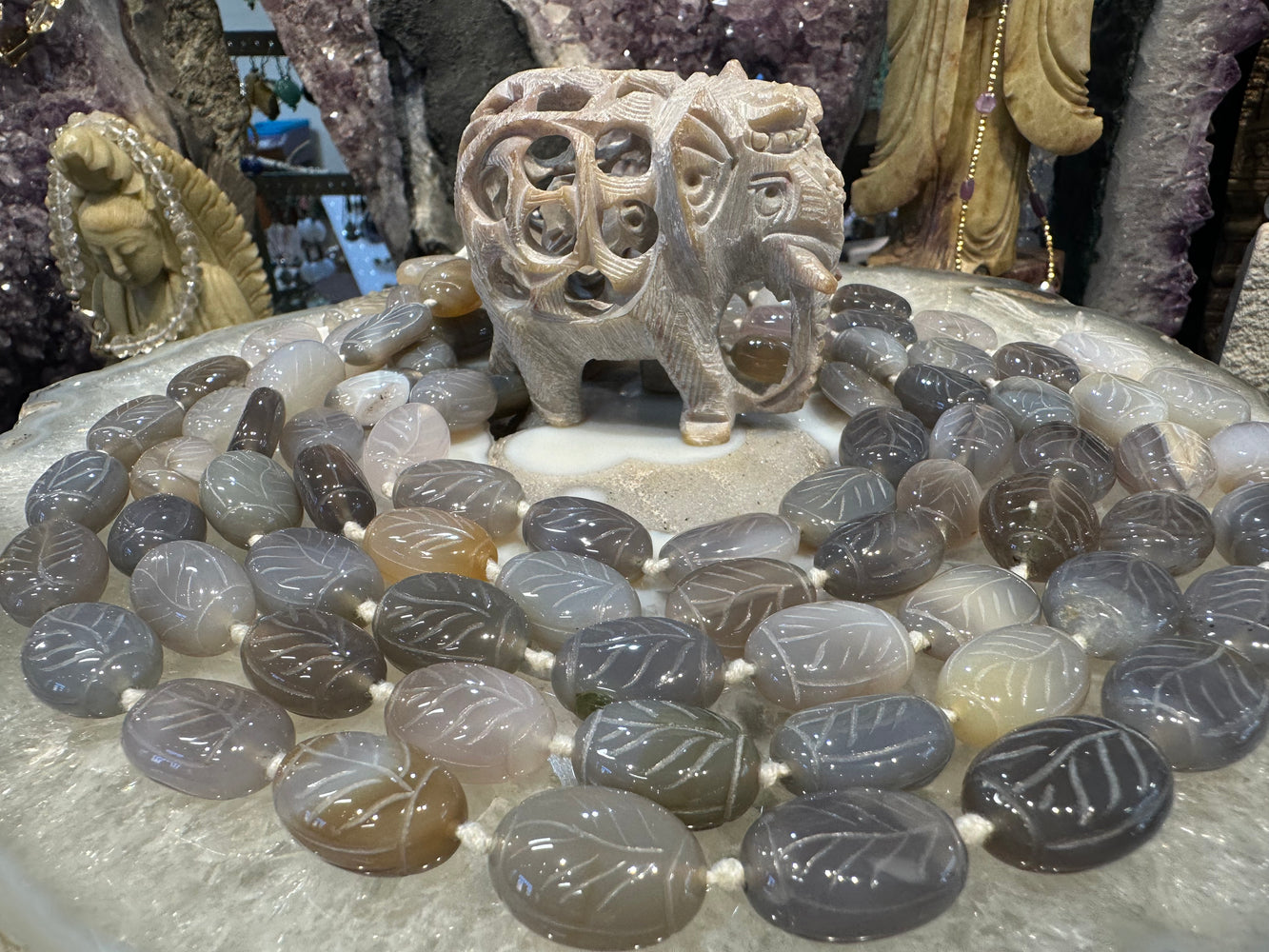 Grey agate carved oval 20mm gemstone