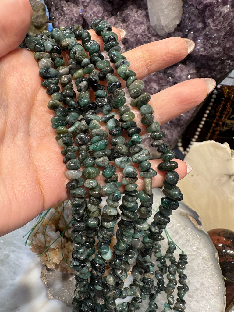 Emerald nugget 5-8mm gemstone beads